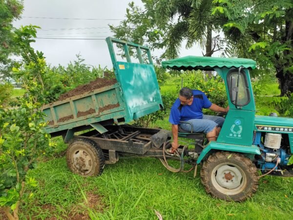 Tractor - Image 3